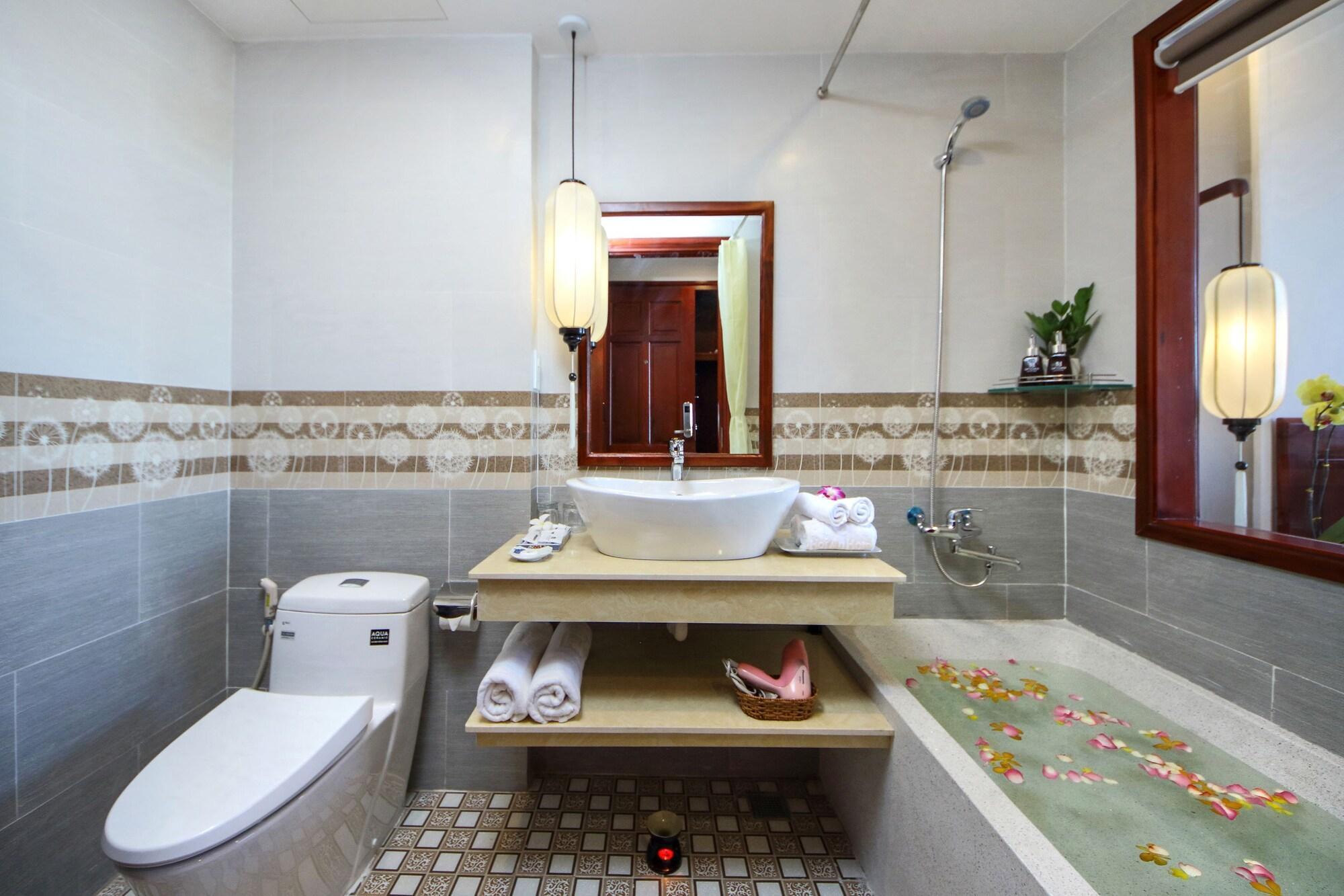 Uptown Hoi An Hotel & Spa Kültér fotó
